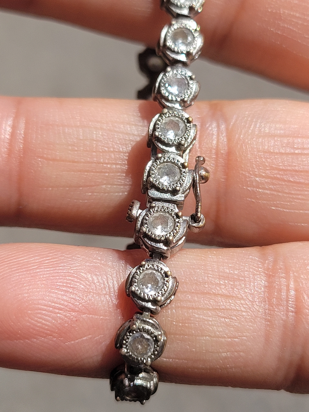 Vintage 90s White Diamantie Tennis Bracelet Unmarked/non Magnetic Could Be Strlg - Picture 14 of 16